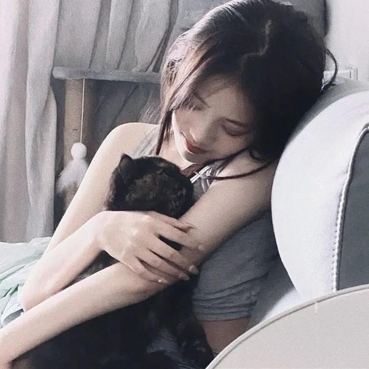 战栗黑洞